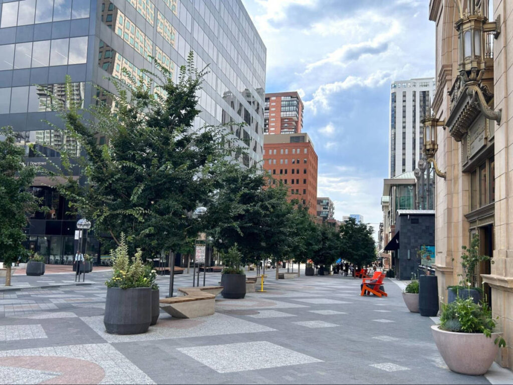 View of the lush greenery and buildings around the 16th Street in the Central Business District