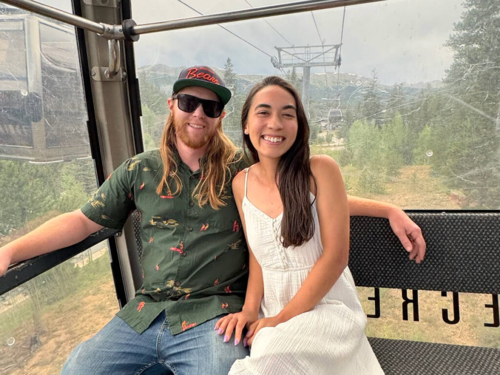 Travel Lemming writer Abigail Bliss and her husband, riding the cable car