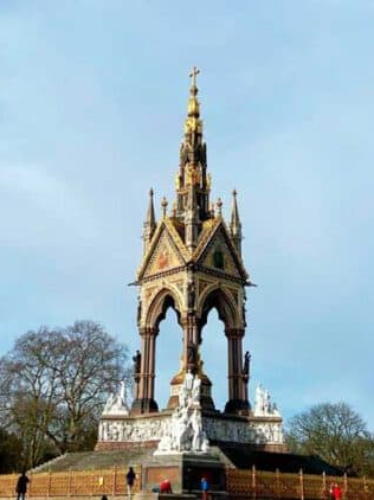 Clear blue sky over the Albert Memorial