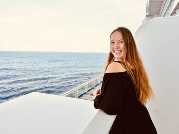 Cruise Packing List (32 Essentials) - Travel Lemming