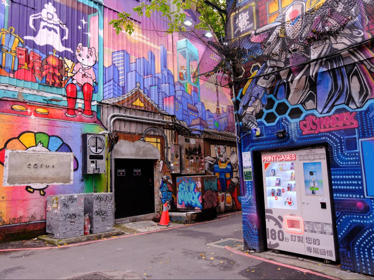 Colorful murals at the America Street in Ximending