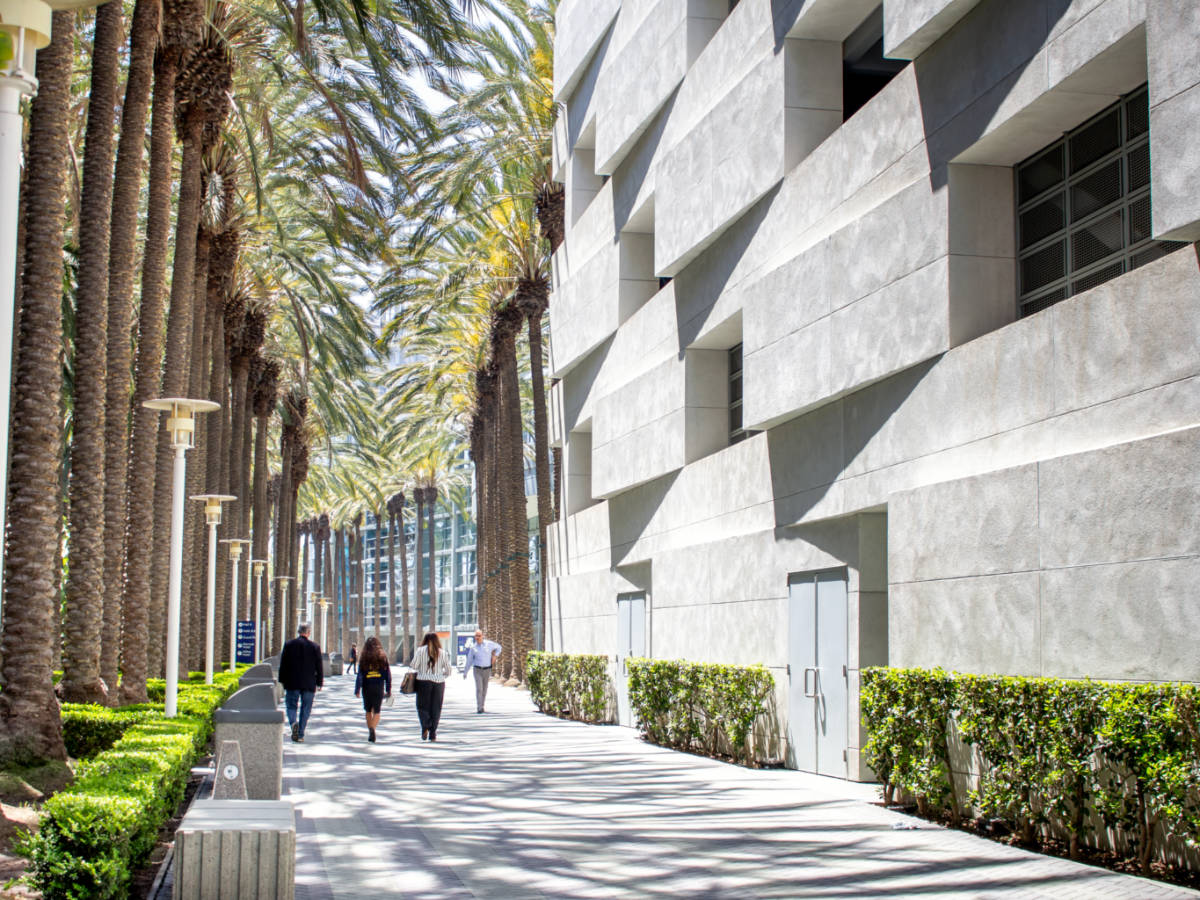 View of the wide pathway outside the Anaheim Convention Center