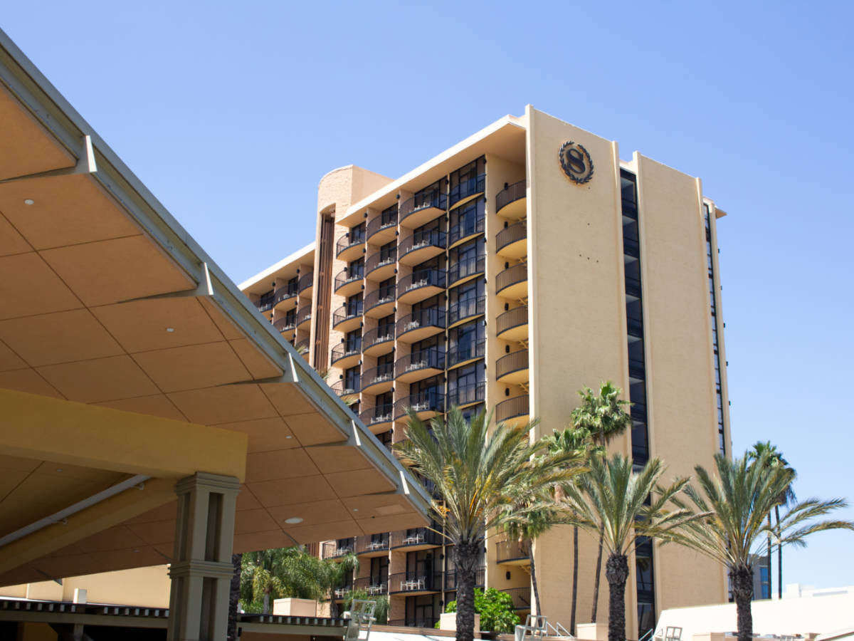 The Sheraton Park Hotel building from the outside at the Anaheim Resort