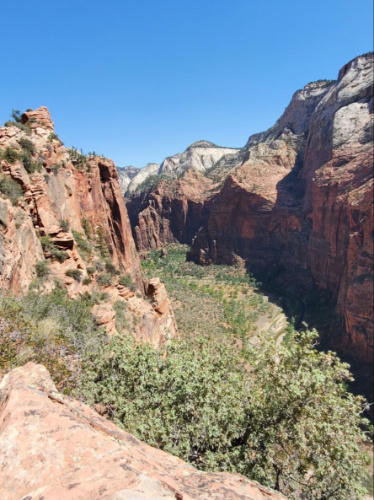 View of the red sandstone valleys from the Angels Landing trail