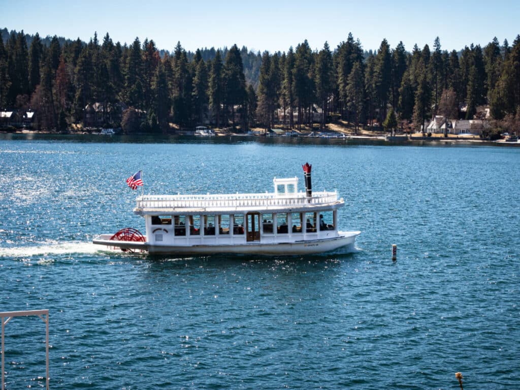 An Arrowhead Queen Boat Tour on the Lake Arrowhead