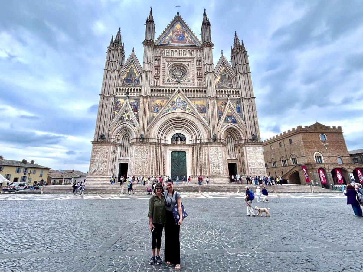 Author Betty and her mom infront of Duomo of Orvieto