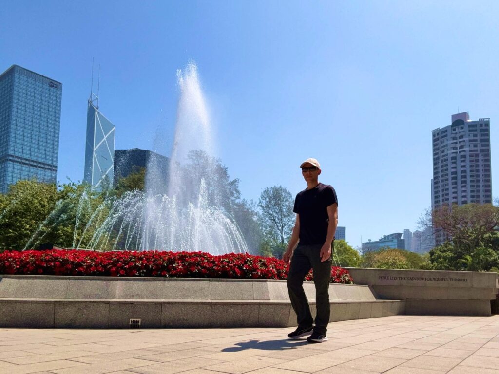 Author Ian standing near the fountain at the Zoological and Botanical Gardens
