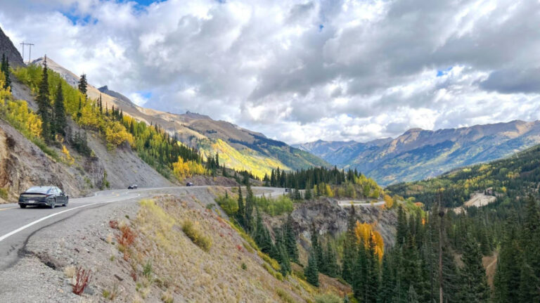 Panoramic view of the fall foliage along the Million Dollar Highway