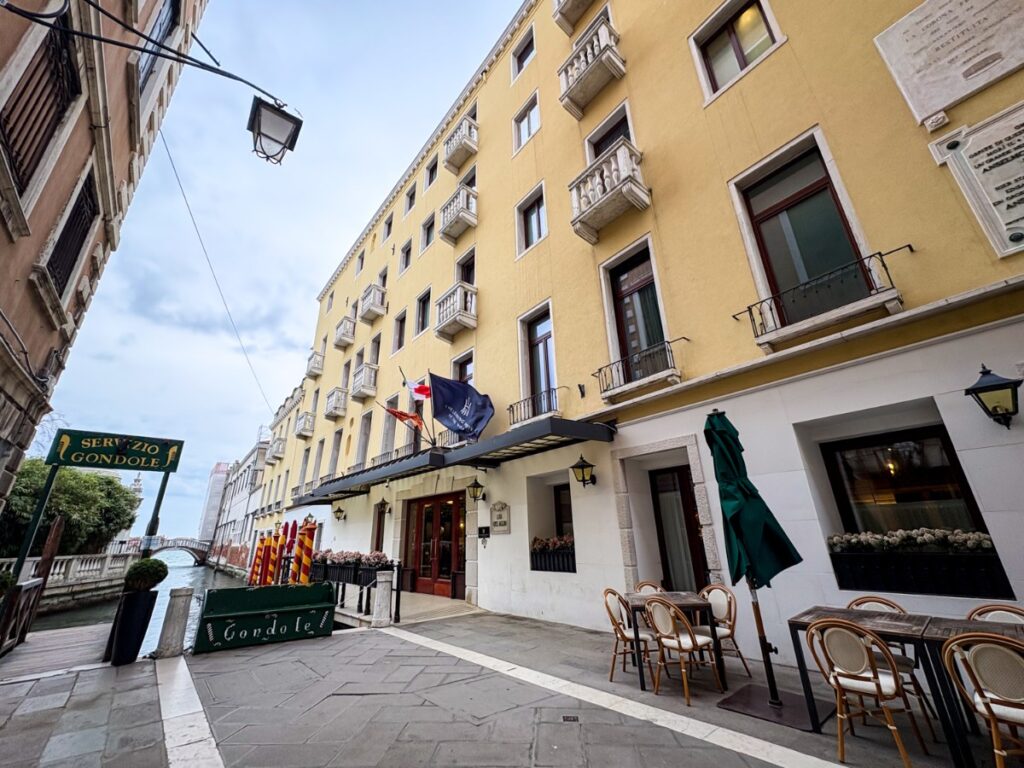 Exterior view of Baglioni Hotel Luna