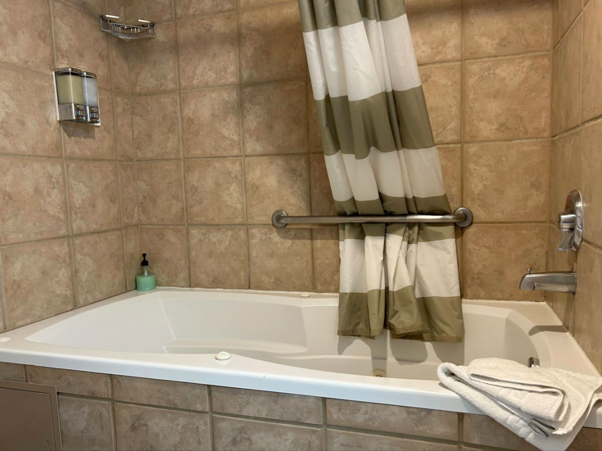 Bathroom with jacuzzis and hot tub at Grand Lodge Crested Butte