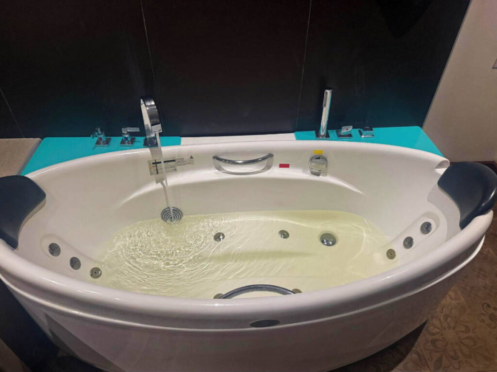 View of a bathtub at the Jaya Machu Picchu Boutique Hotel