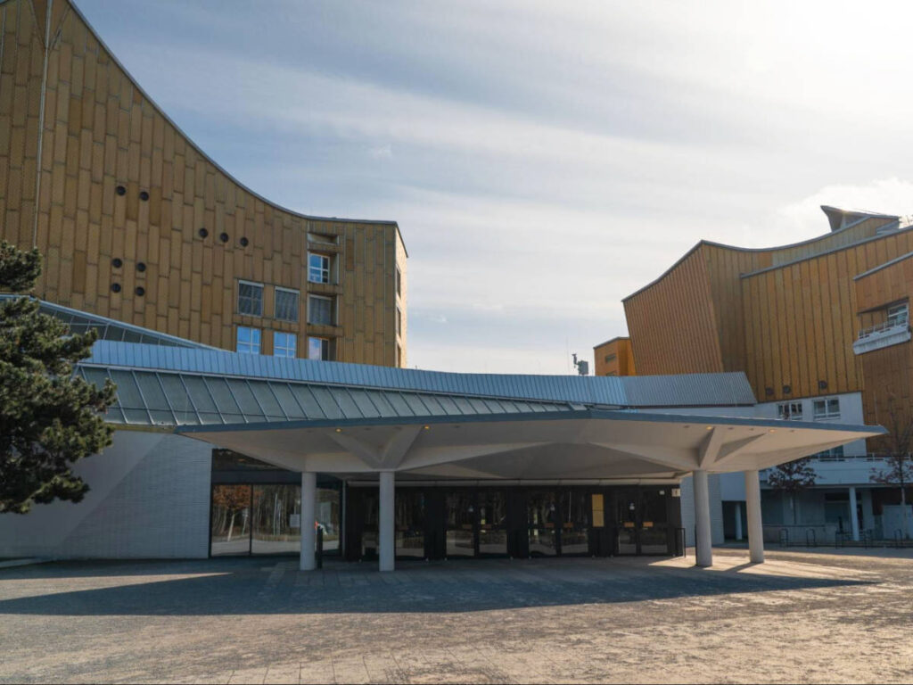 View of the modern architecture of Berliner Philharmonie