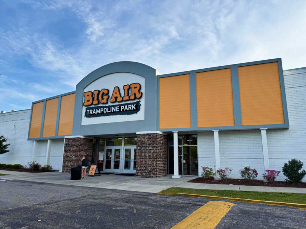View of the vibrant exterior of Big Air Trampoline Park