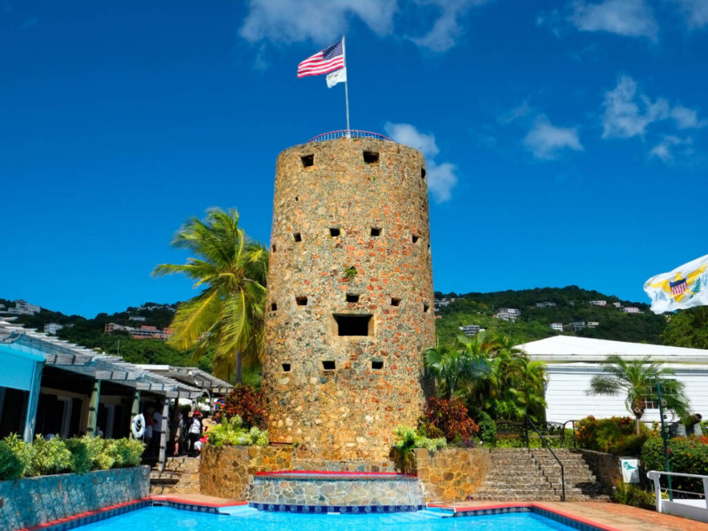 Clear blue sky over the Blackbeard Castle