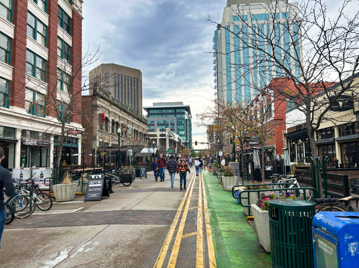 View of the buildings and the restaurants lined along Downtown Boise