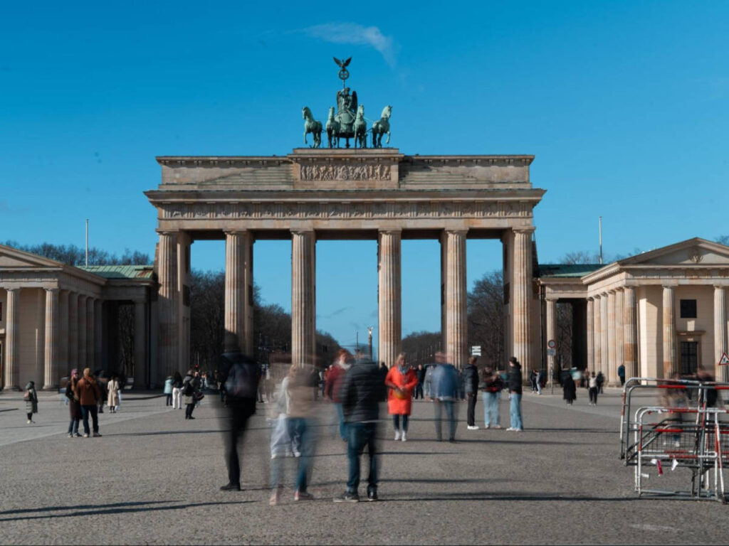 View of the tourists admiring the Brandenburger Tor