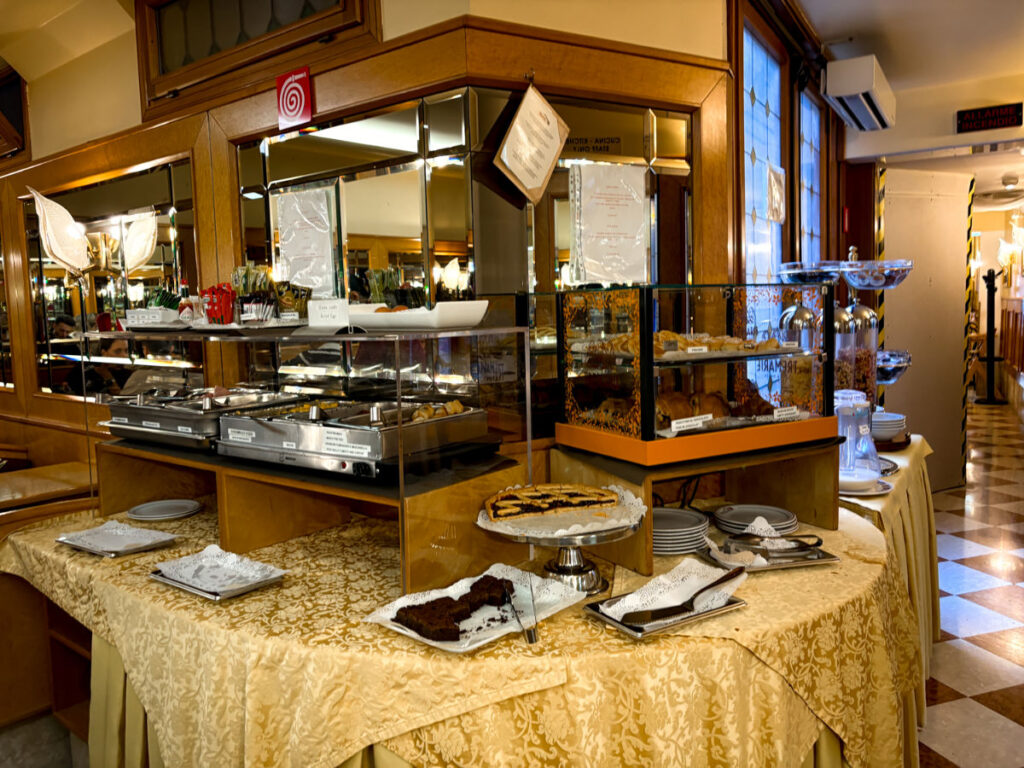 The Breakfast buffet options at Hotel Rialto