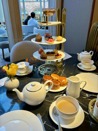 The afternoon tea with pastries in London