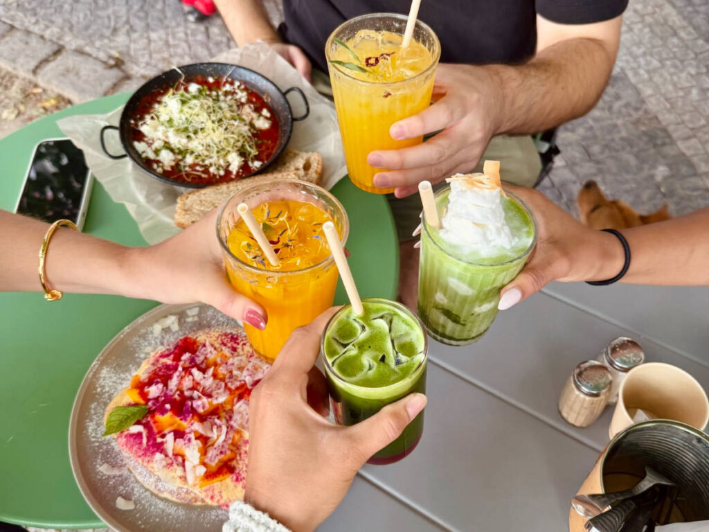 Closeup look of the brunch and drinks at Ô-mai
