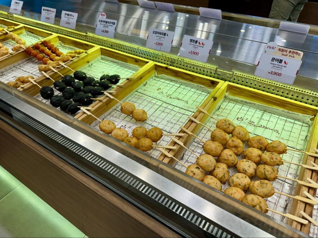 Variety of different flavored fishcakes at Goraesa Eomuk Fishcake Shop