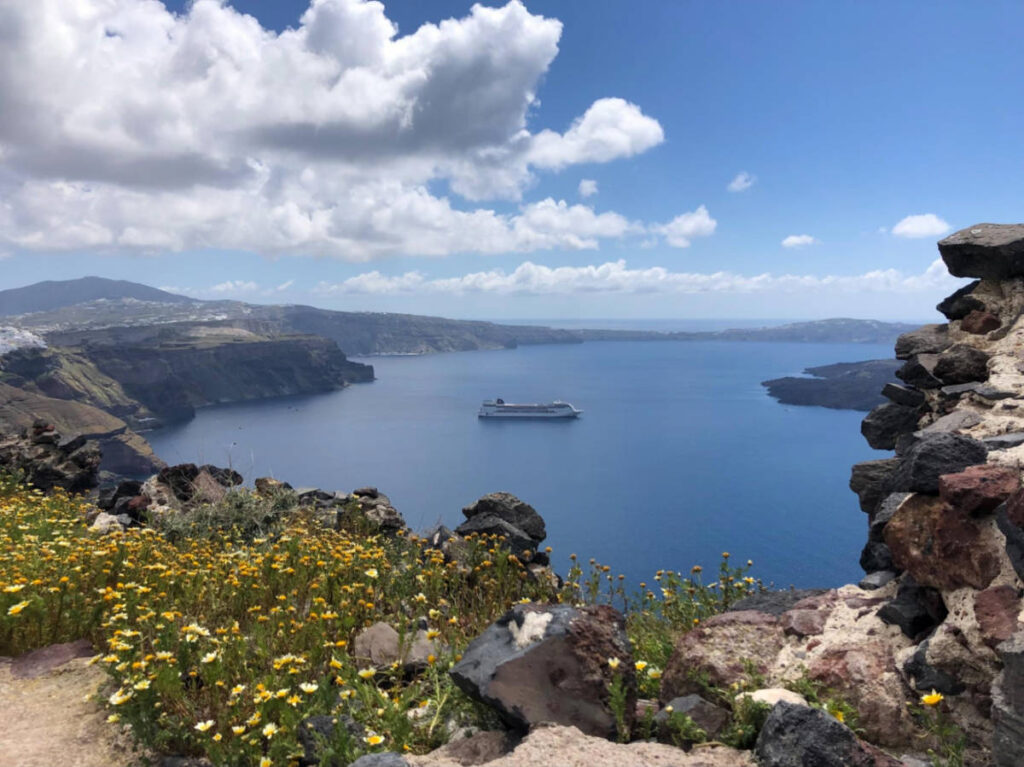 Panoramic caldera view from Imerovigli