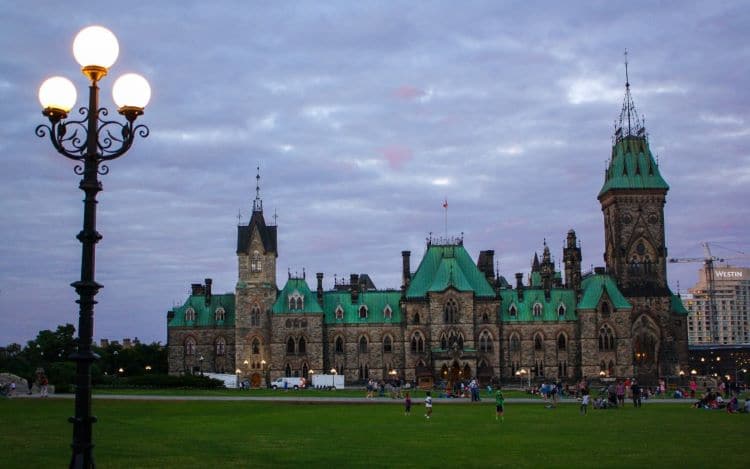 Exterior view of the Canadian parliament building at night