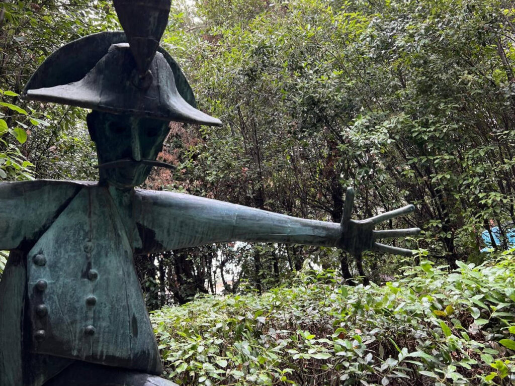 The Carabiniere Bronze statue in Pinocchio’s Park
