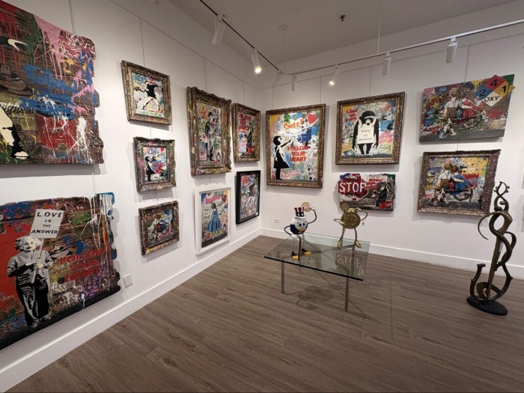 The art displays at Carlton Fine Arts on Madison Avenue