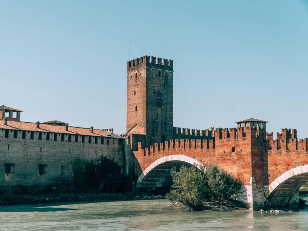The Castelvecchio and bridge over the Adige River