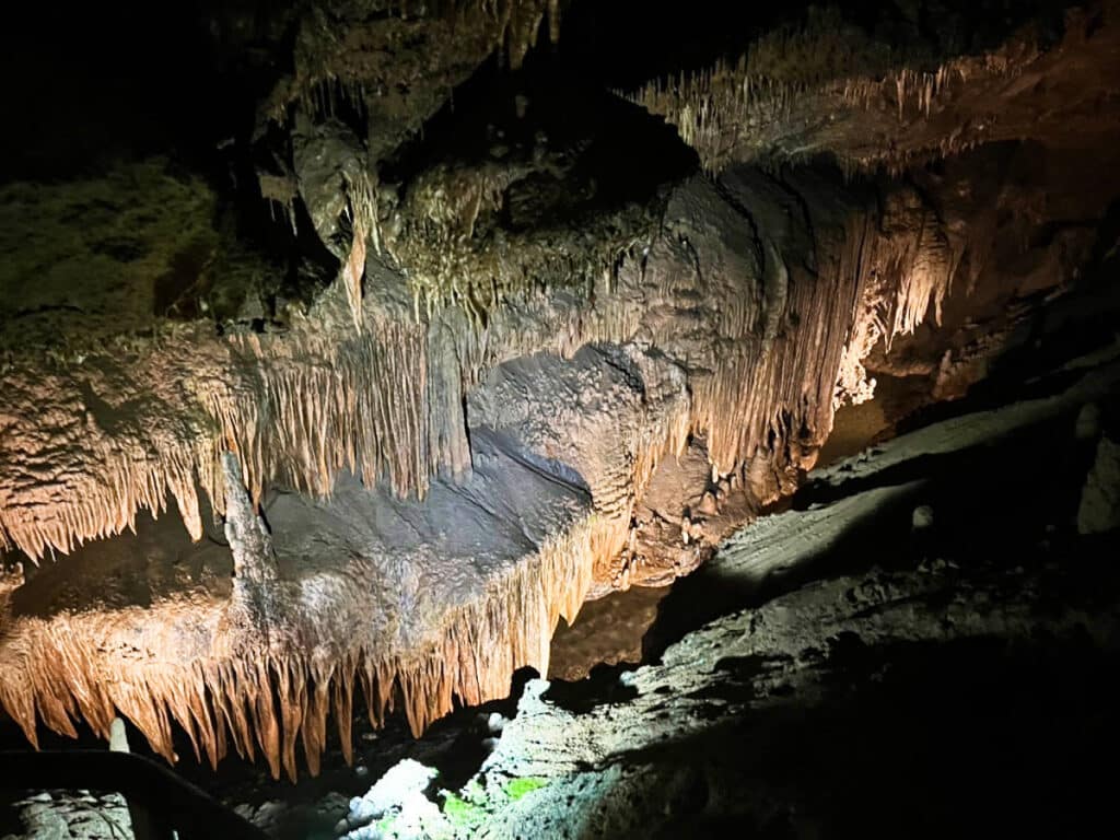 View of the formations inside the Tuckaleechee Caverns
