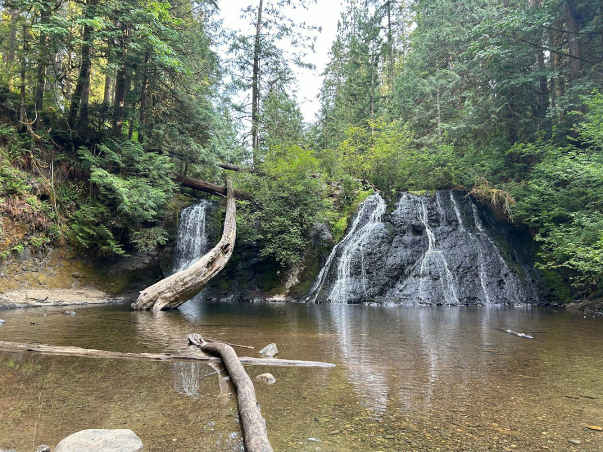 View of the low water at the Cherry Creek Falls