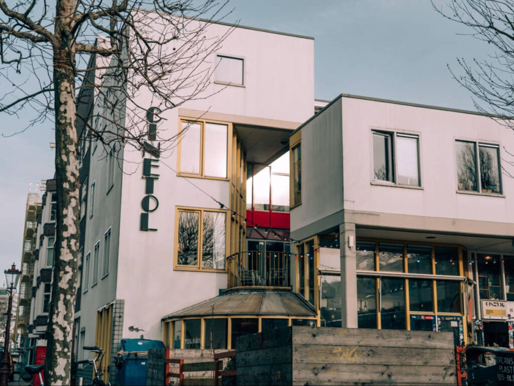 The exterior of the Cinetol