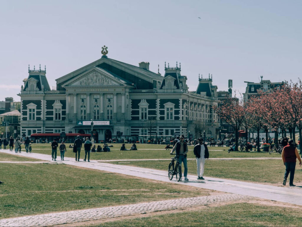 The crowd wandering around the Museum Square outside the Concertgebouw