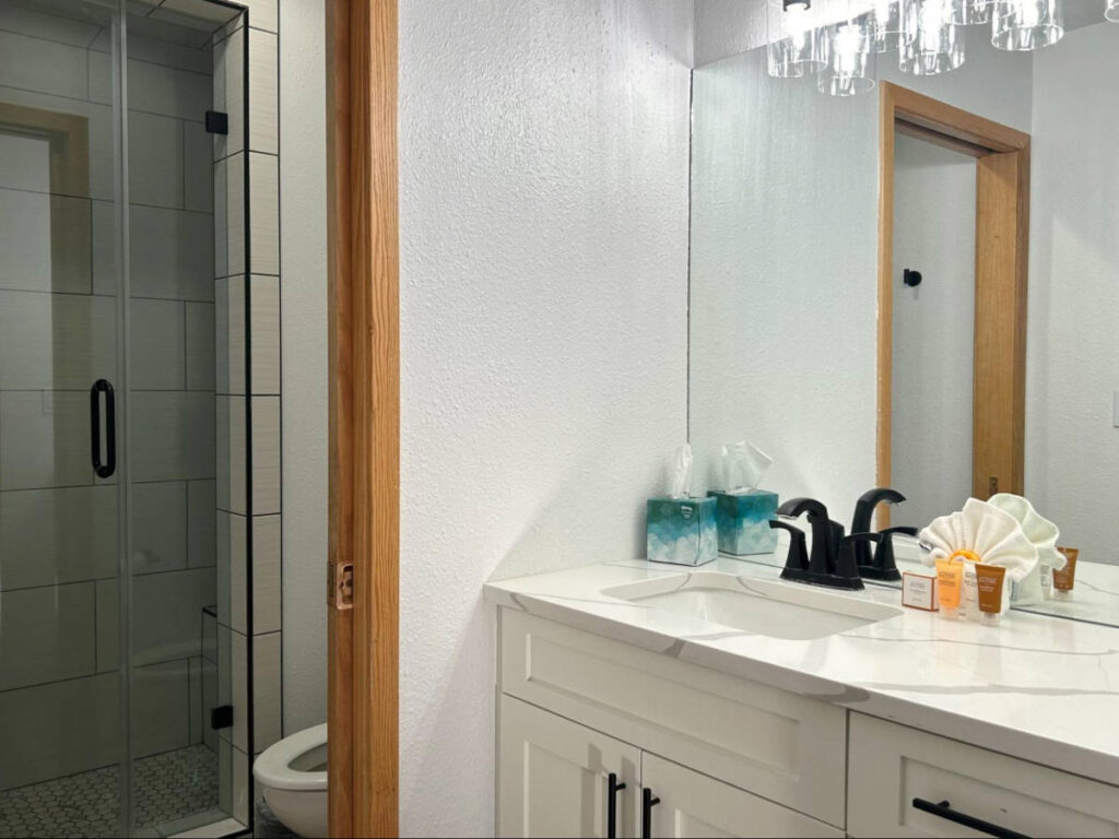 The bright and spacious bathroom of the condo rental
