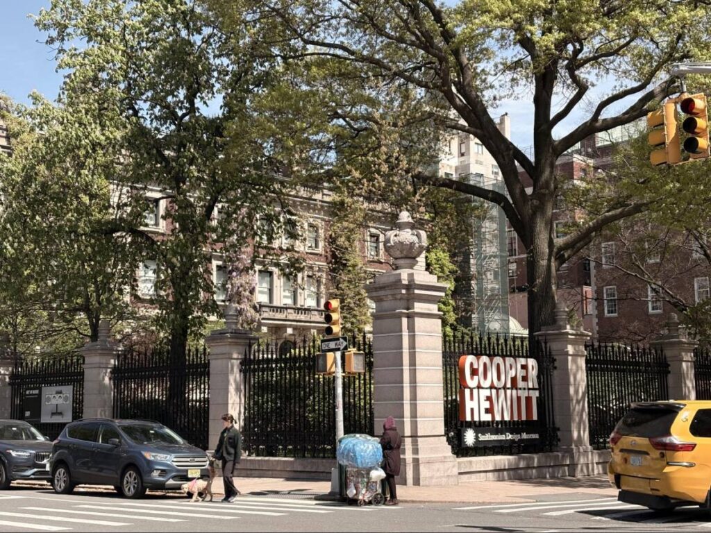 The pedestrian crossing outside Cooper Hewitt - Museum Mile