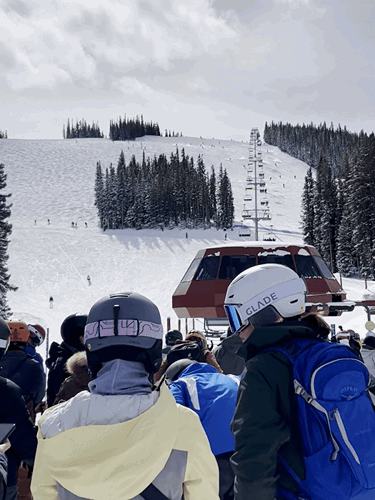 View of the crowd lining up at the high-speed quad lifts of Beaver Creek Resort 