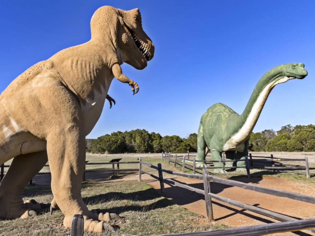 View of the huge dinosaur figures outside the Dinosaur Valley State Park