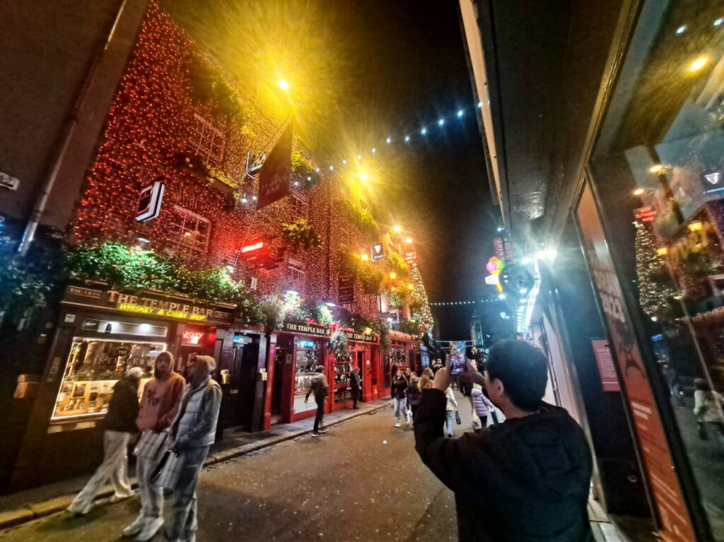 Colorful lights at night at the Dublin’s Temple Bar District