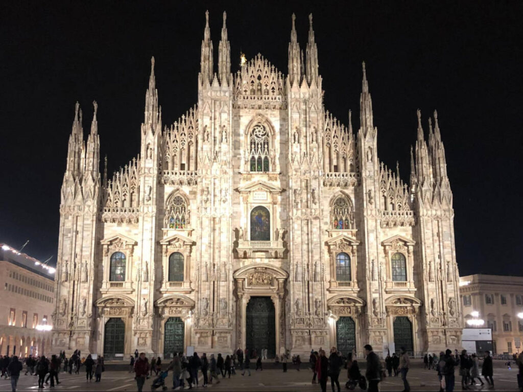 Exterior view of the Duomo di Milano at night