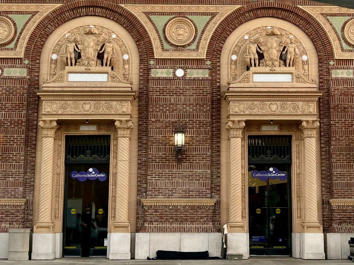 View of the Roman-style entryways of California Science Center