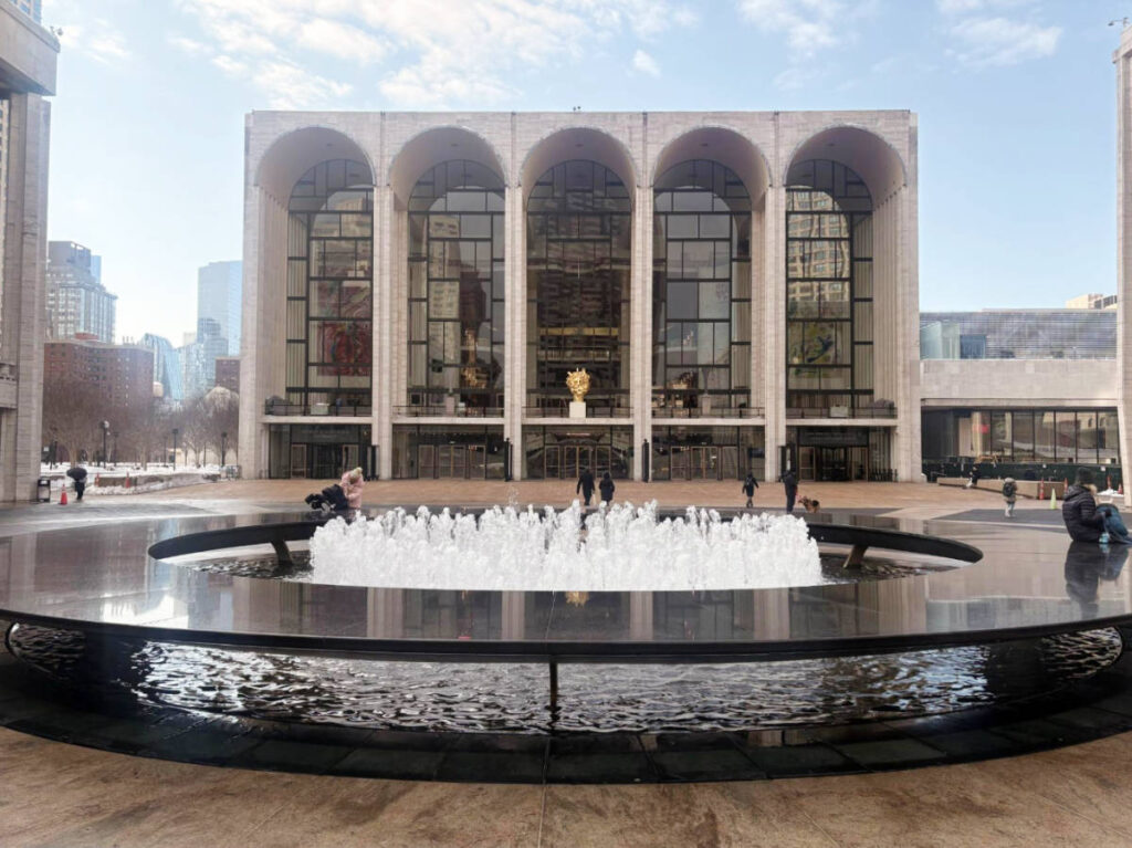 View from the outside of the Lincoln Center for the Performing Arts building