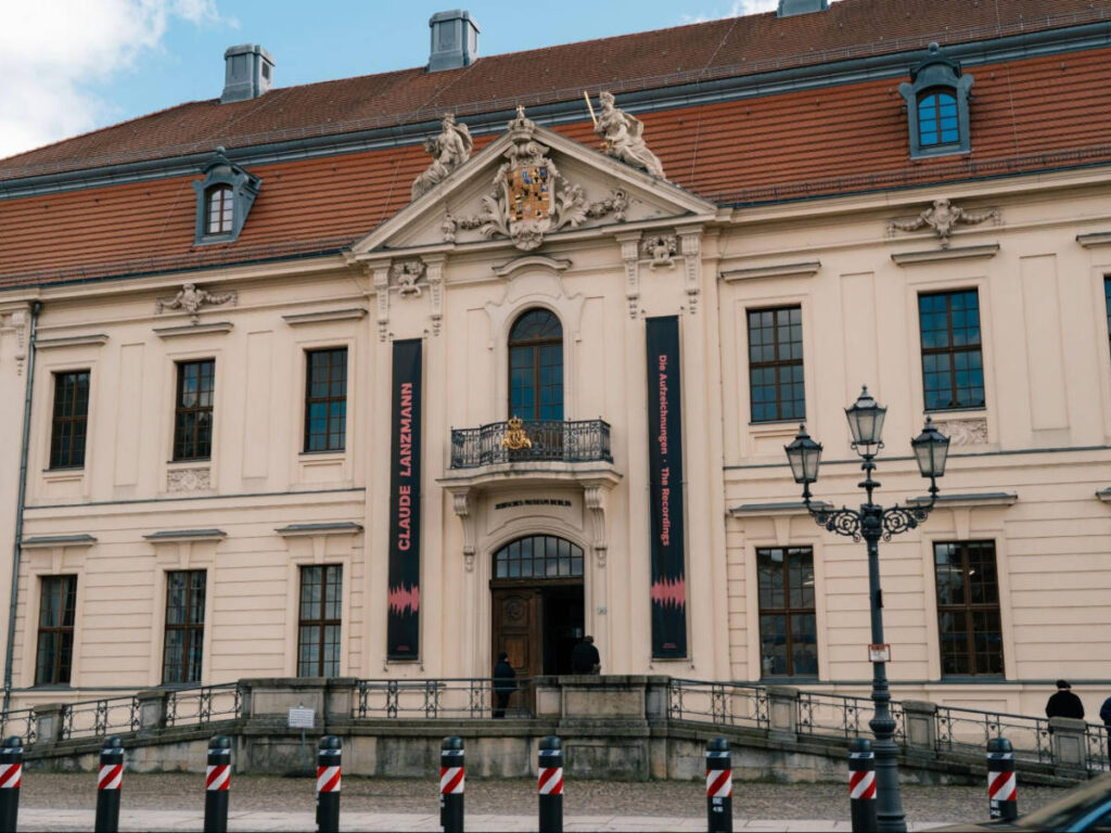 The neo-classical façade of the Jewish Museum