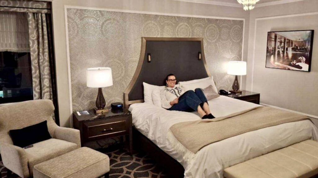 Travel Lemming writer, Catherine Driver in Fairmont Hotel Vancouver