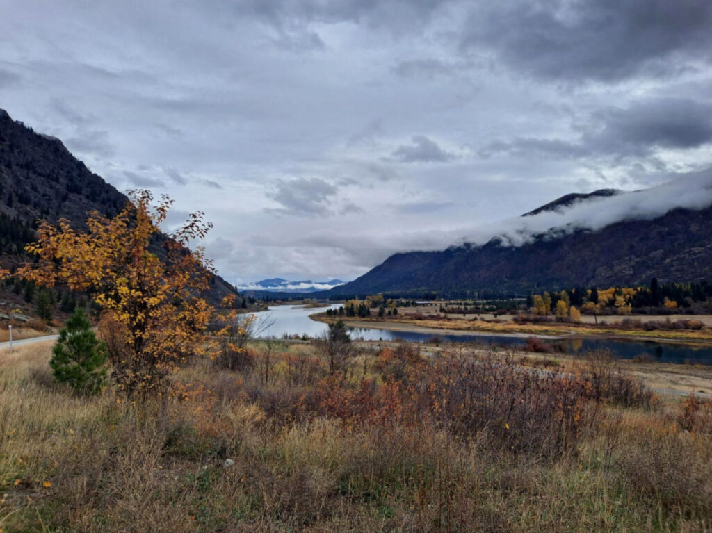 View of a Montana river and mountains in fall
