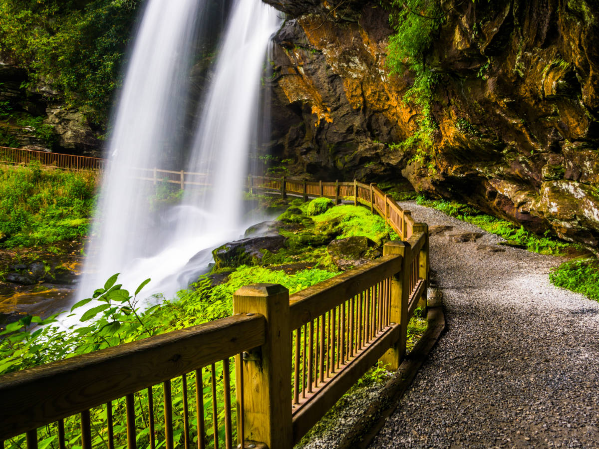 Scenic view of Dry Falls in Nantahala National Forest