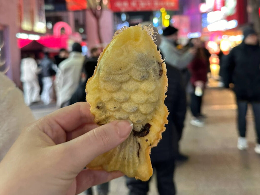Closeup look of the fish-shaped red bean bread