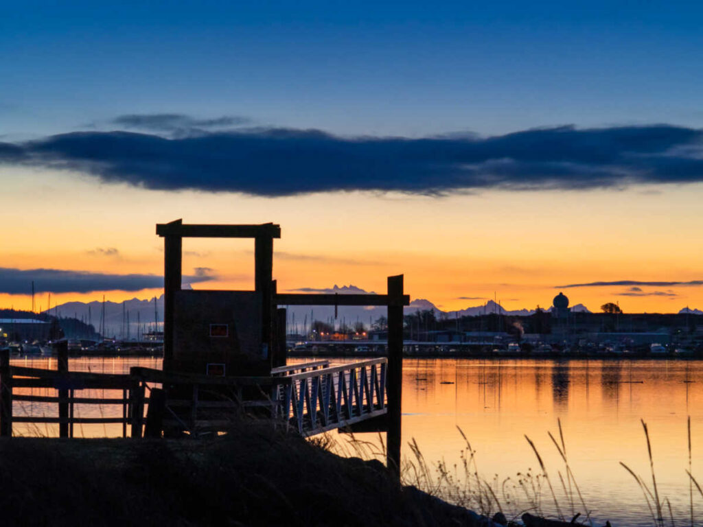 Scenic view of the sunrise from Flintstone Park