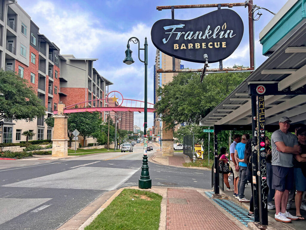 People lining up to enter Franklin Barbecue