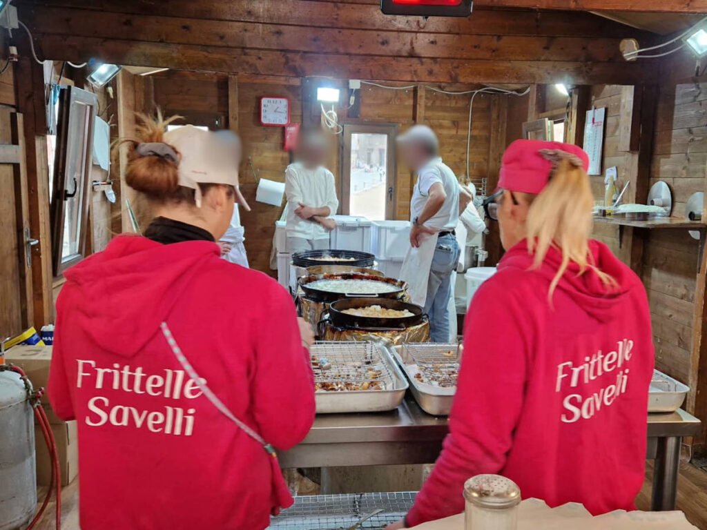 View of the people at the kitchen of Savelli’s Frittelle