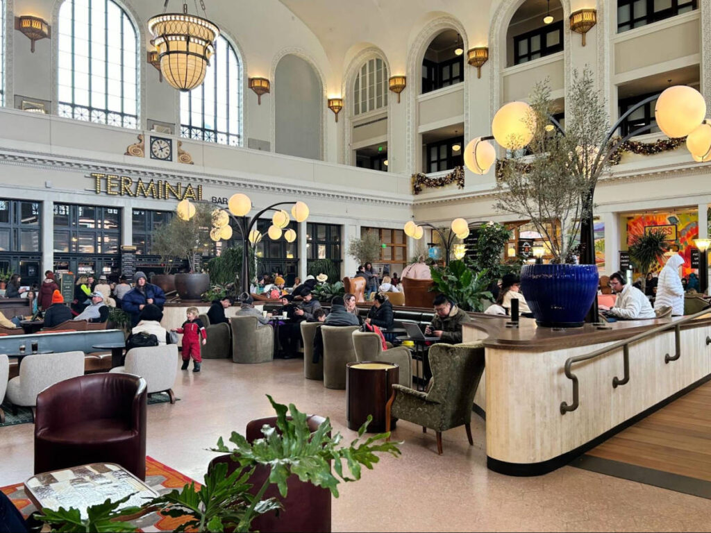 The bustling great hall of Union Station